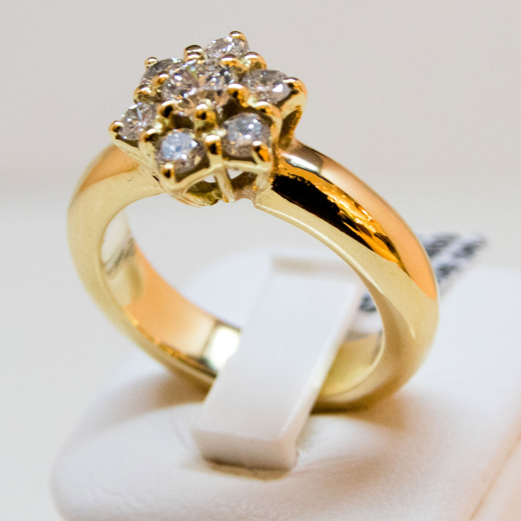 bague or jaune 7 diamants bague or jaune 7 diamants