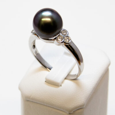 Bague Or blanc avec perle de Tahiti et diamants