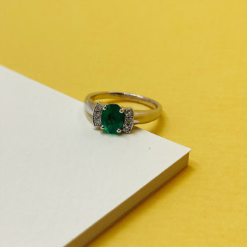 Bague or blanc émeraude et diamants - Création Mohedano