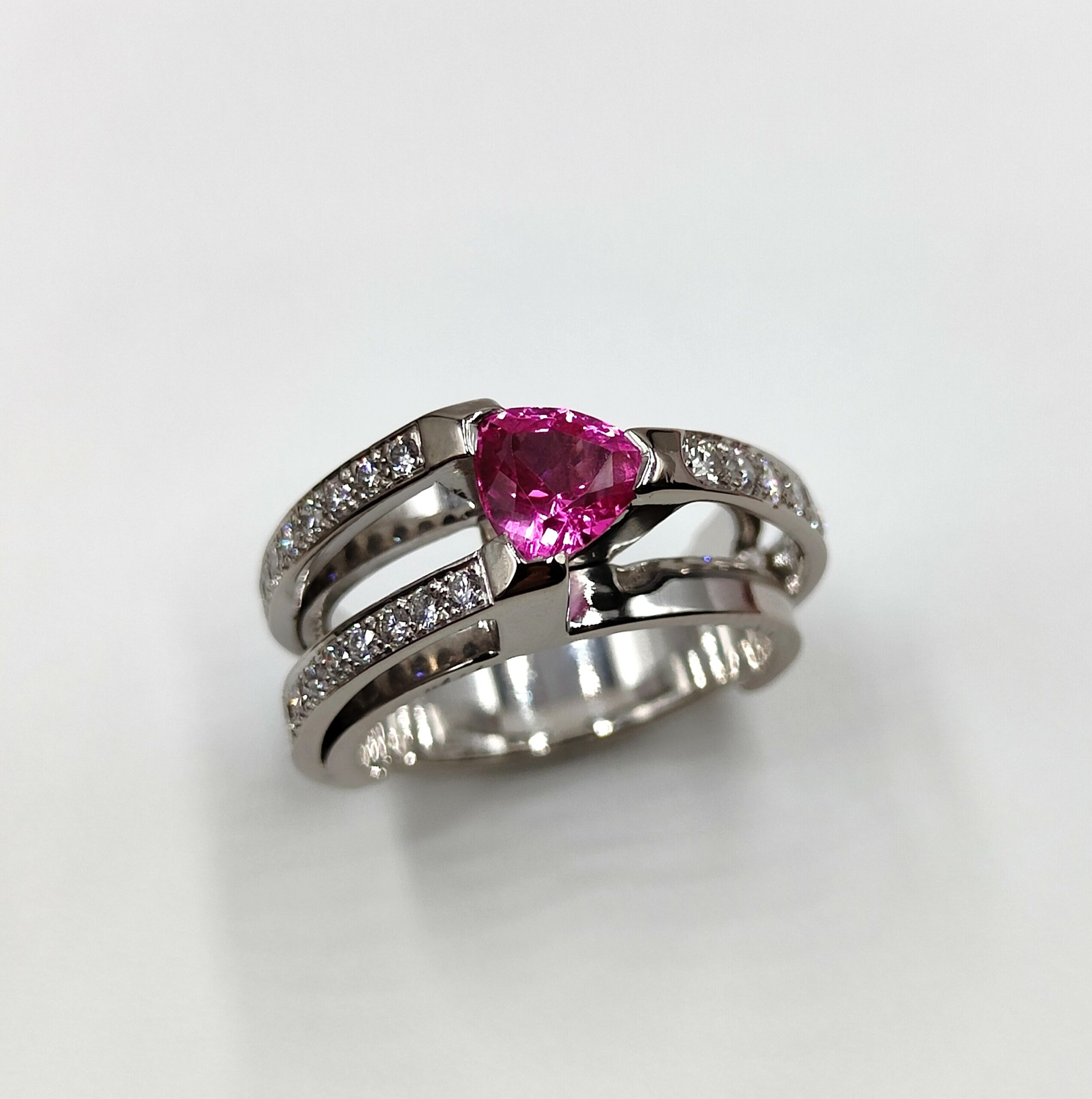Bague or blanc saphir troïdia et diamants - Occasion