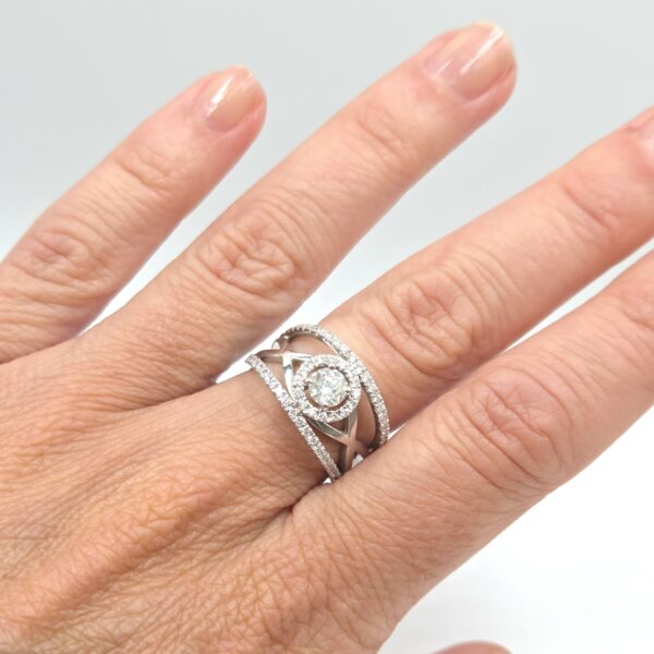 vague prestige en diamants sur or blanc palladie
