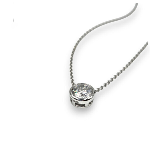 collier en or blanc maille forcat diamantée diamants sertis clos