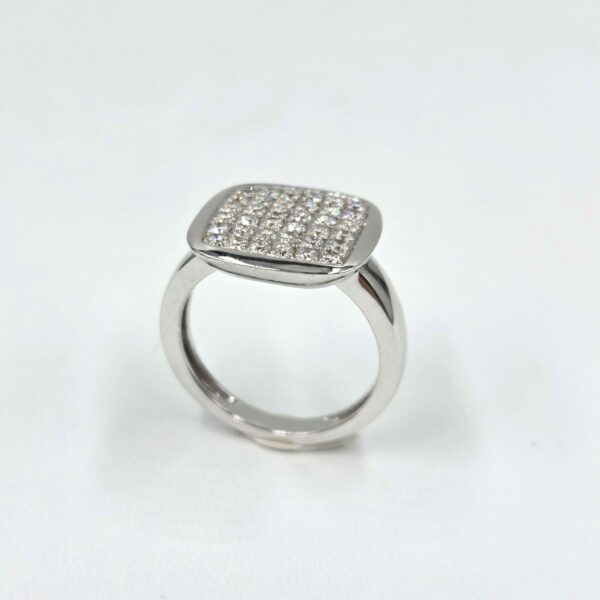 Bague Prestige en or blanc - Pavage de diamants
