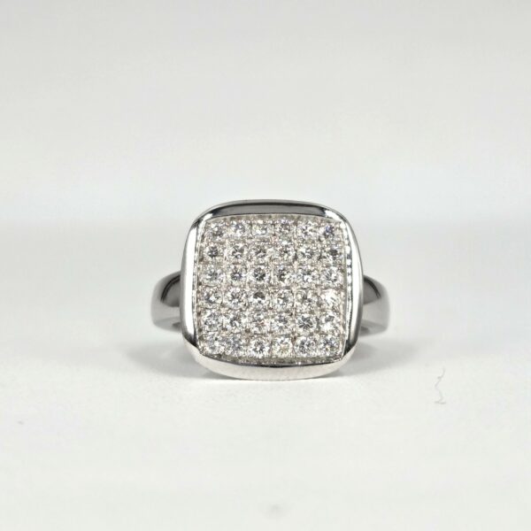Bague Prestige en or blanc - Pavage de diamants