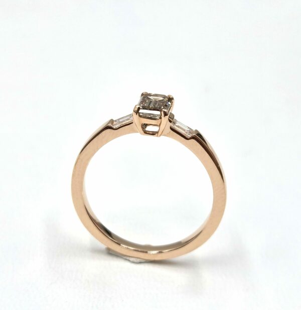 Bague Or Rose - Trilogy Diamants taille émeraude et baguette