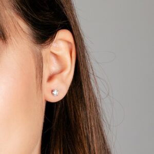 Puces Diamants en or blanc - Serti 4 griffes de 0,10 à 1 carat – Image 2