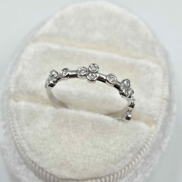 Alliance "50 élues" 7 diamants sertis clos"