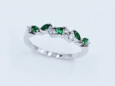 alliance pierre précieuse de couleur