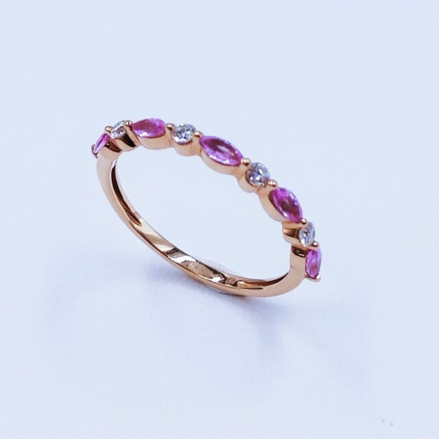 alliance pierre précieuse de couleur