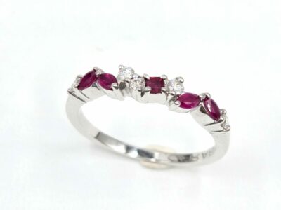 alliance pierre précieuse de couleur