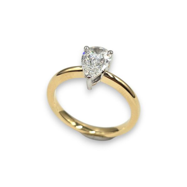 Création Mohedano - Solitaire diamant poire 0,90ct
